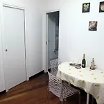 Minihouse *