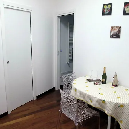 Minihouse *